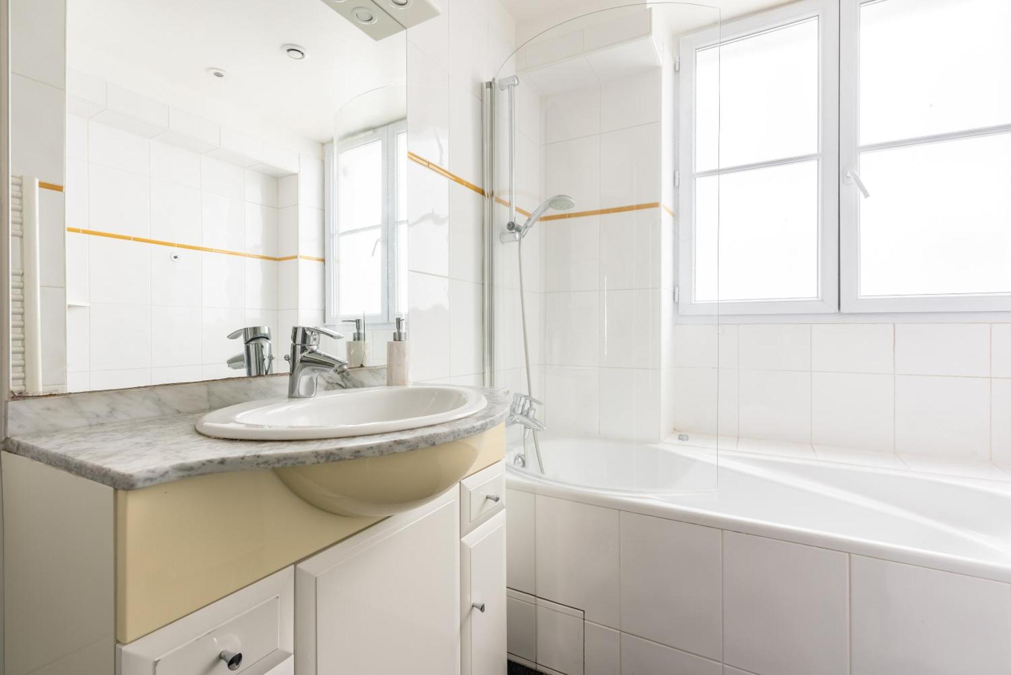 Appartamento Elegant 2br - Proche Tour Eiffel Parigi